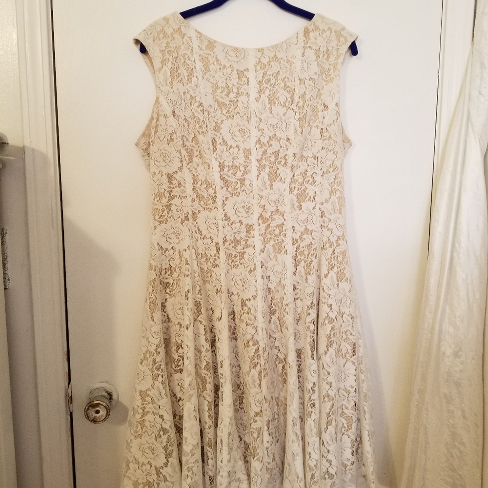 Beige lace flower dress